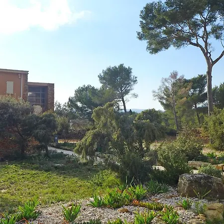 Dom wakacyjny Holiday Le Canneddu La Ciotat